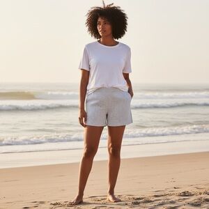 Margaret M Pull-On Stretch Shorts 2X Beige & Cream Gingham Slimming Fit Like New